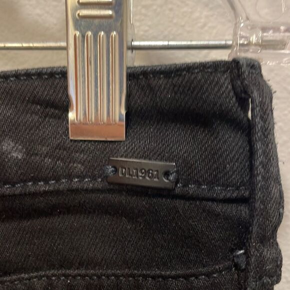 DL 1961 woman’s black Monet ultra high rise shorts - Picture 10 of 16